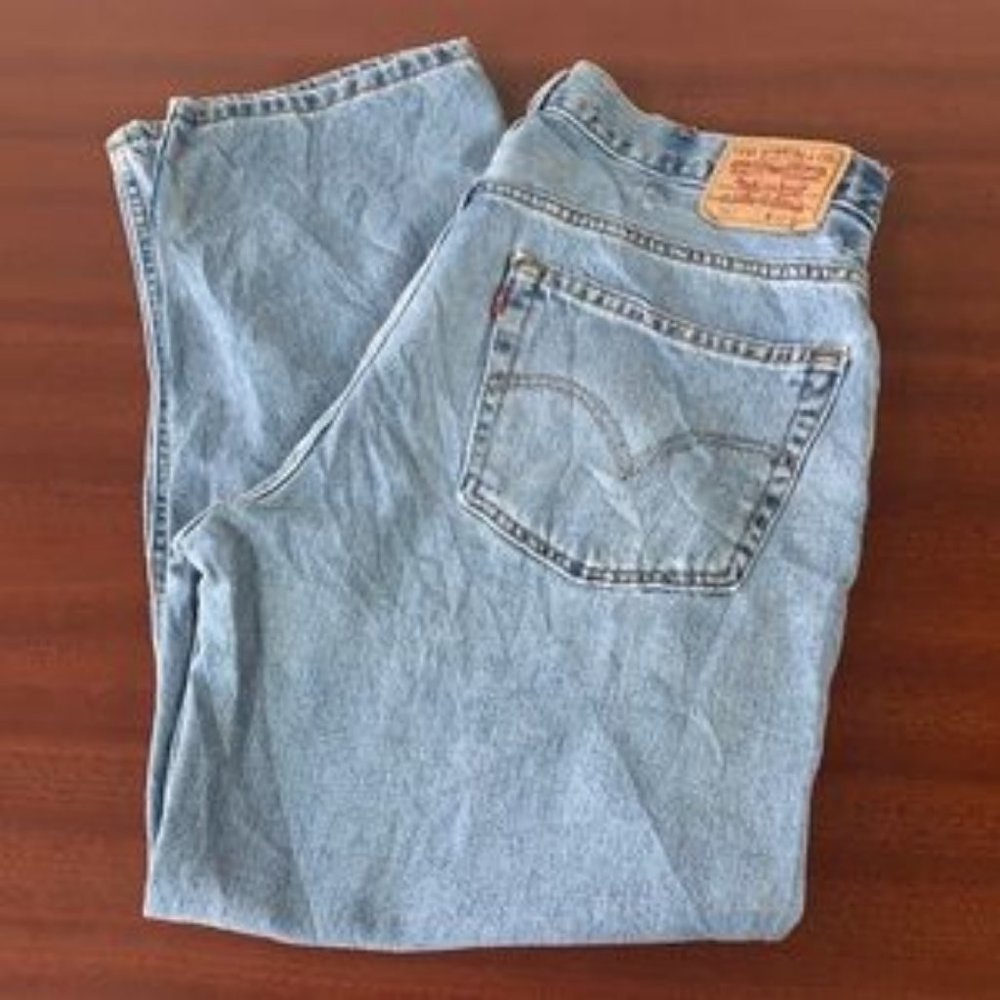 Vintage men’s 550 Levi’s mom jeans